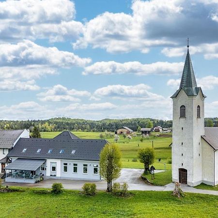 Apartma Sveti Duh Nova Vas  Zewnętrze zdjęcie